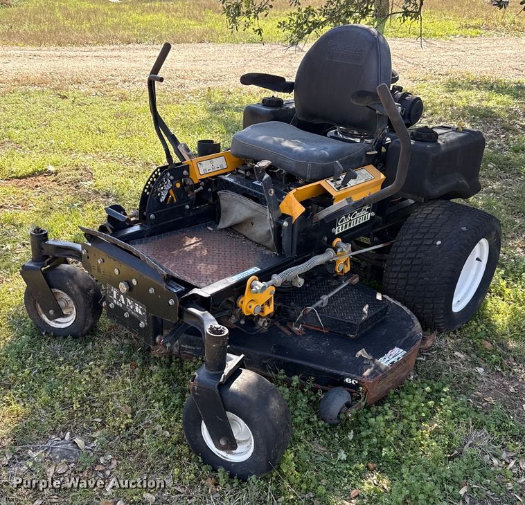 2006 Cub Cadet M60–KH ZTR lawn mower - EJ3515