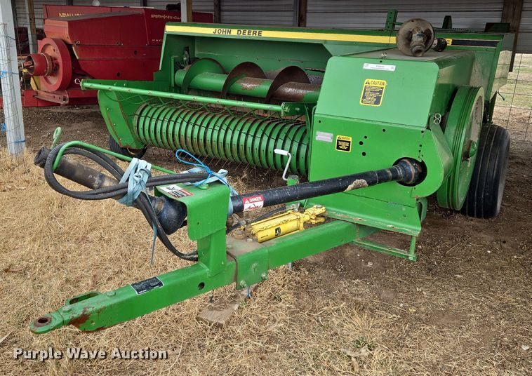 1994 John Deere 338 small square baler - EN8699