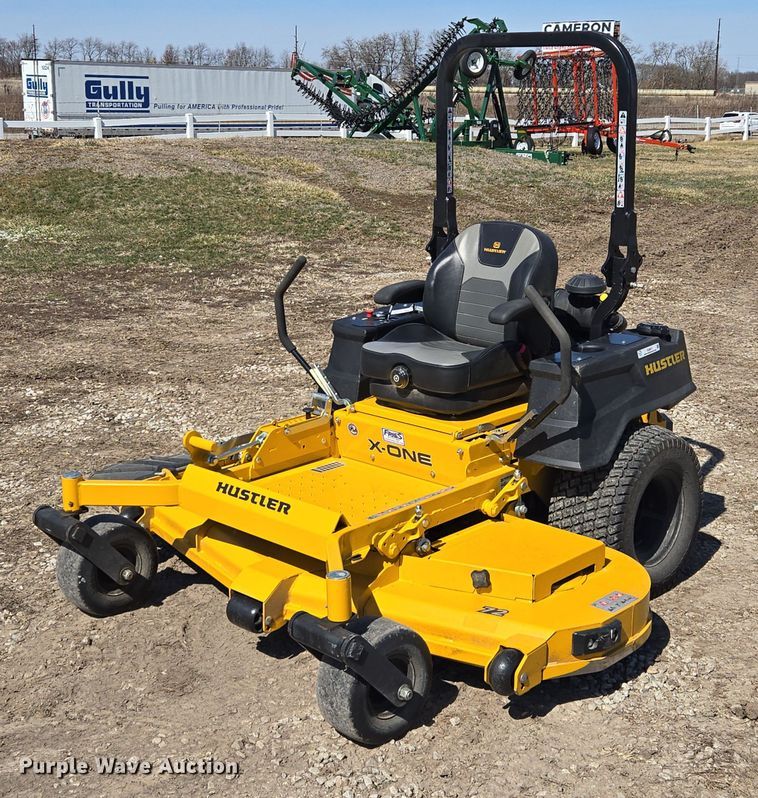 2021 Hustler X-One ZTR lawn mower - EQ6815