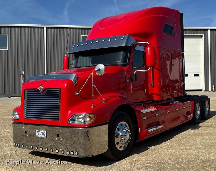 2007 International 9400i semi truck - EM3583