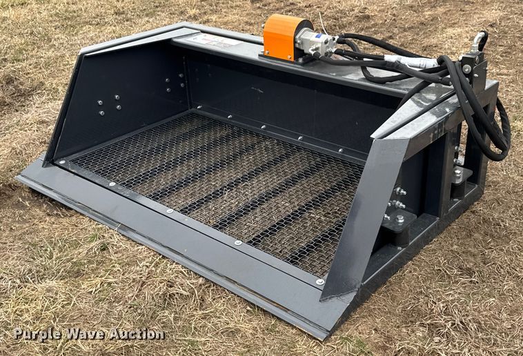 2024 Wolverine SB-12-72W skid steer screening bucket - DU9695