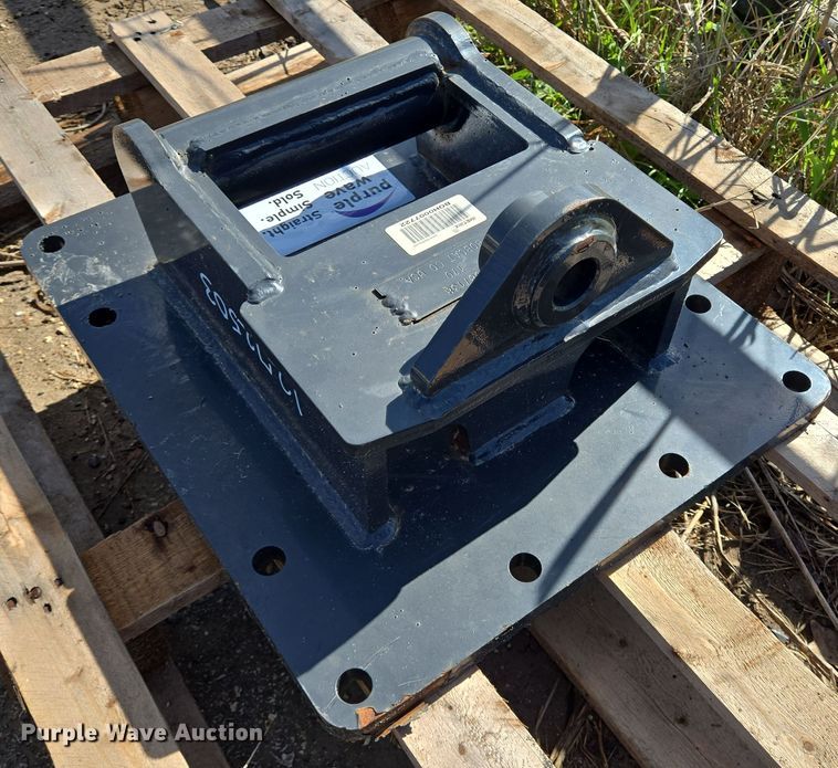 Bobcat tag style interface cap - DV1350