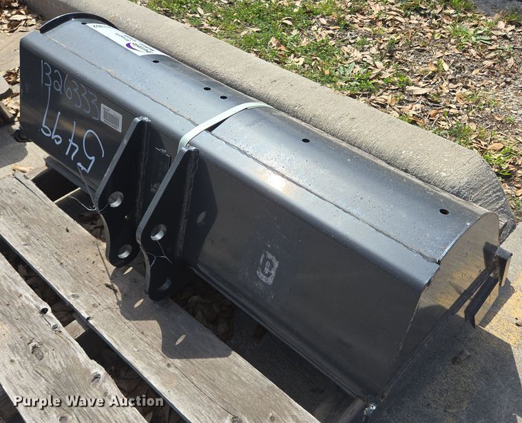 Bobcat 37" W excavator bucket - DV1362