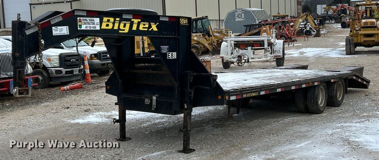 2013 Big Tex 22NG-20BK+5CP equipment trailer - DW3336