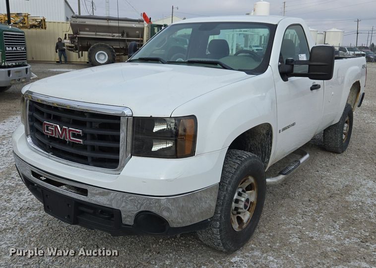 2009 GMC Sierra 3500HD pickup truck - EE7948