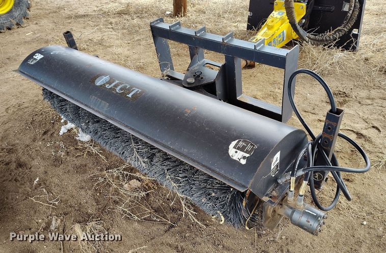 JCT skid steer broom - EH0183