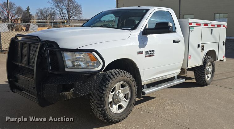 2018 Dodge Ram 2500 utility bed pickup truck  - EK5032