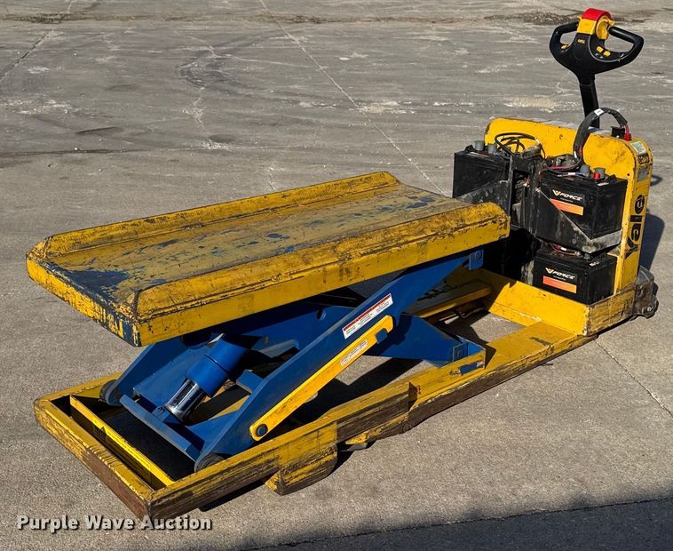 Yale MPB040-EN24T2748 pallet jack - EM3564