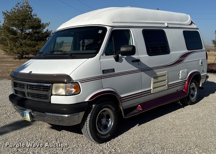 1997 Xplorer MUR-VAN HT RV - EM3586