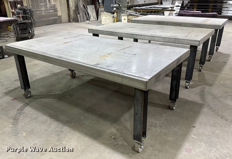 (3) rolling tables - EQ1220