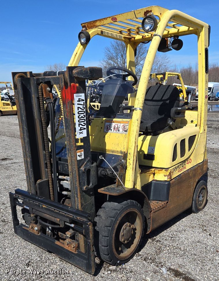 2008 Hyster S40FT forklift - YA0384