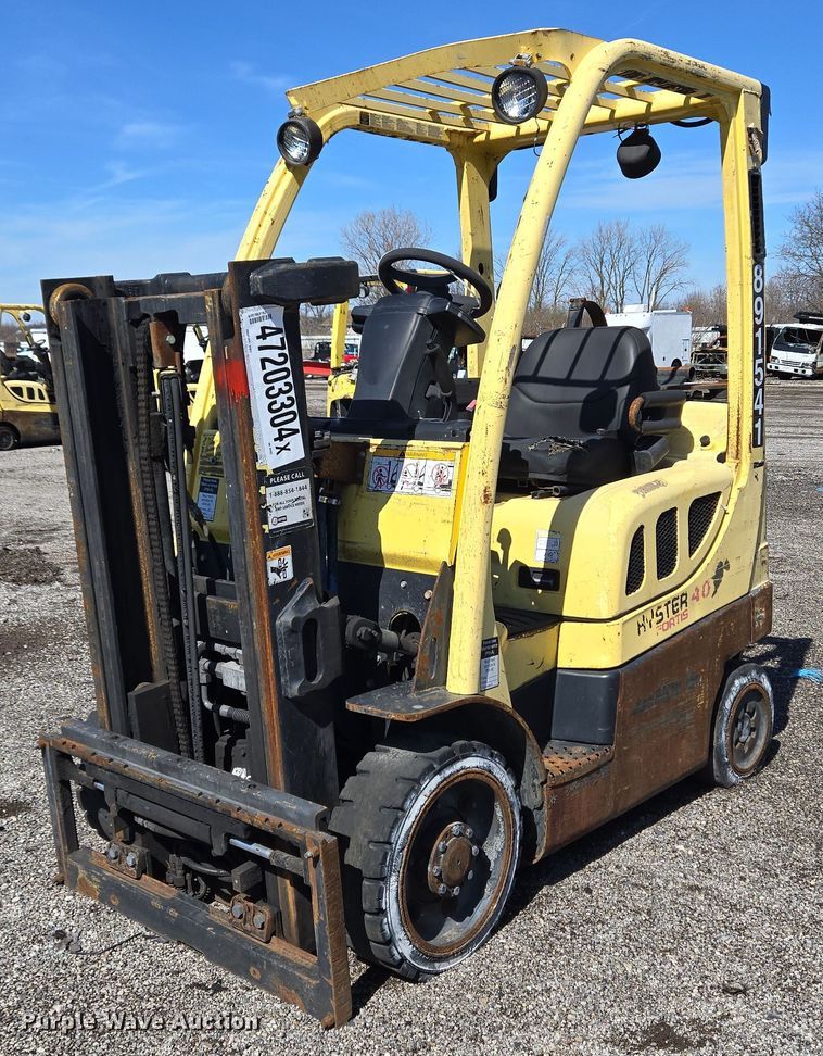2008 Hyster S40FT forklift - YA0385