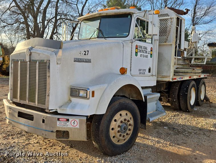 1994 Kenworth T800 pressure digger truck - DP6216