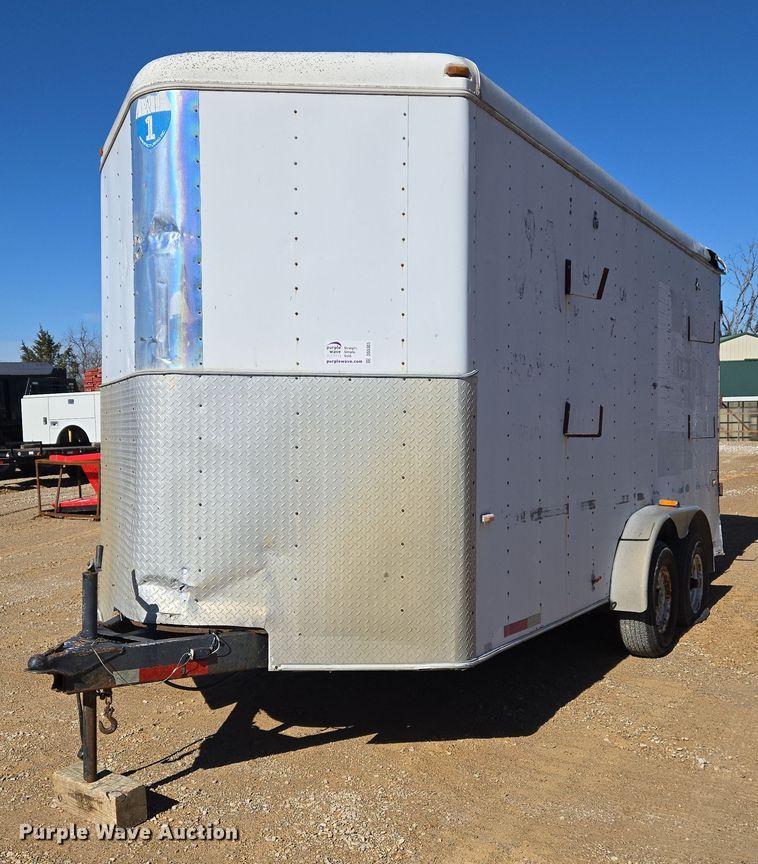 2002 Interstate enclosed cargo trailer - DS5303