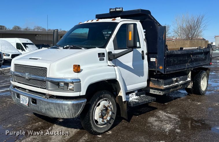 2003 Chevrolet  C4500 dump truck - DV0640