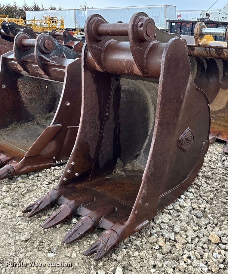 Hensley excavator bucket - DV1793
