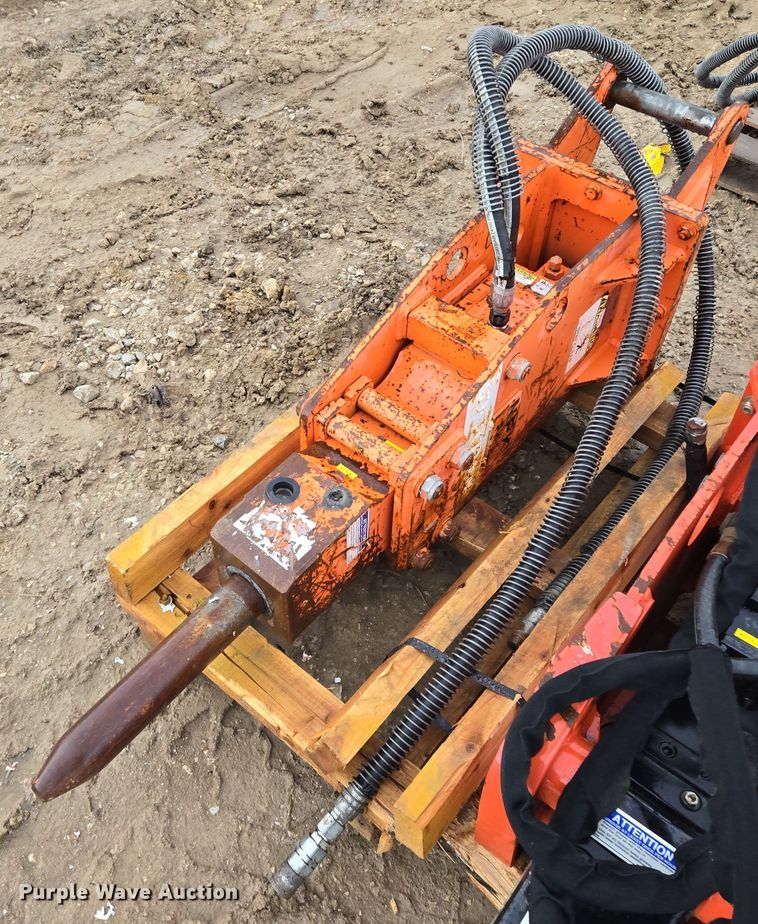 NPK PH-3 breaker - DV1801