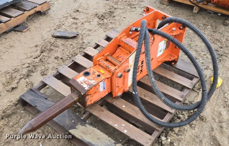 NPK  PH-3 breaker - DV1803