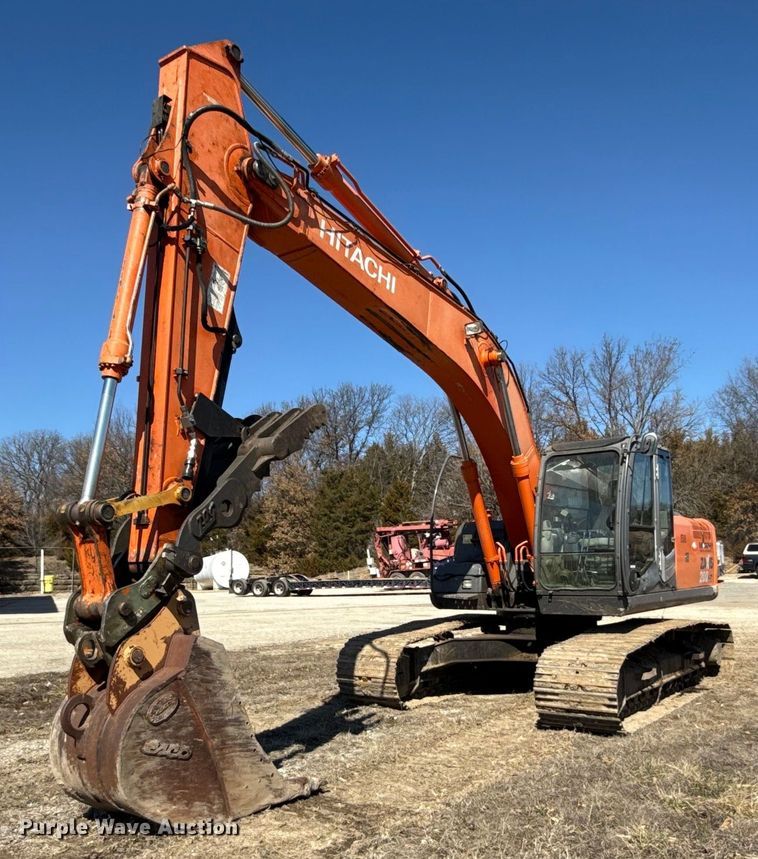 2008 Hitachi ZX200LC-3 excavator - DZ3991