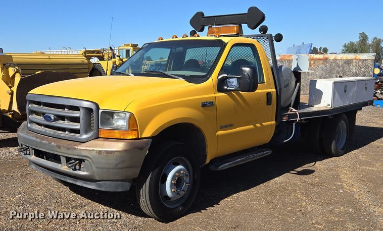 2001 Ford F450 Super Duty XL flatbed truck - EC0870
