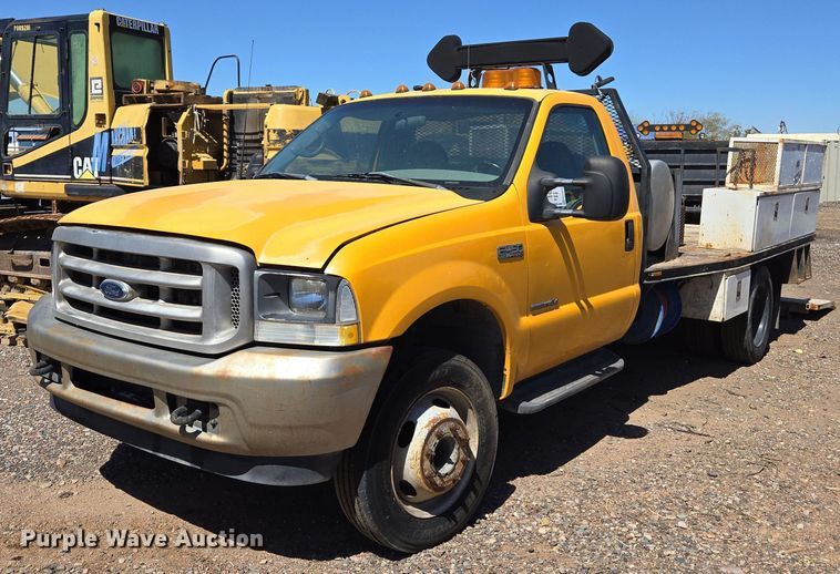 2002 Ford F450 Super Duty XL flatbed truck - EC0876