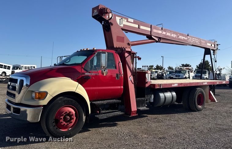 2007 Ford F750 Super Duty crane truck - EG2617