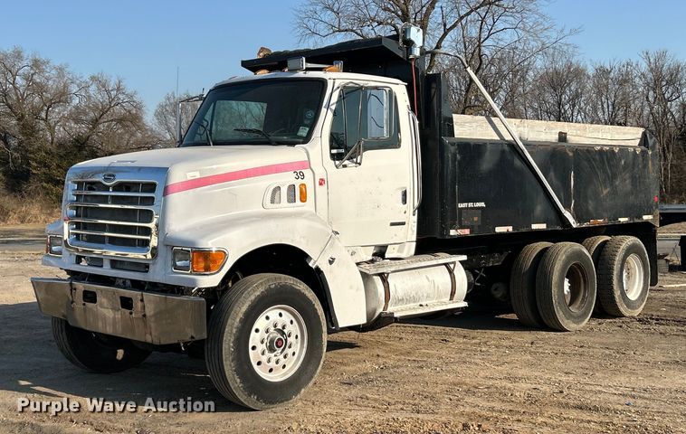 1999 Sterling L8511 dump truck - EK2739