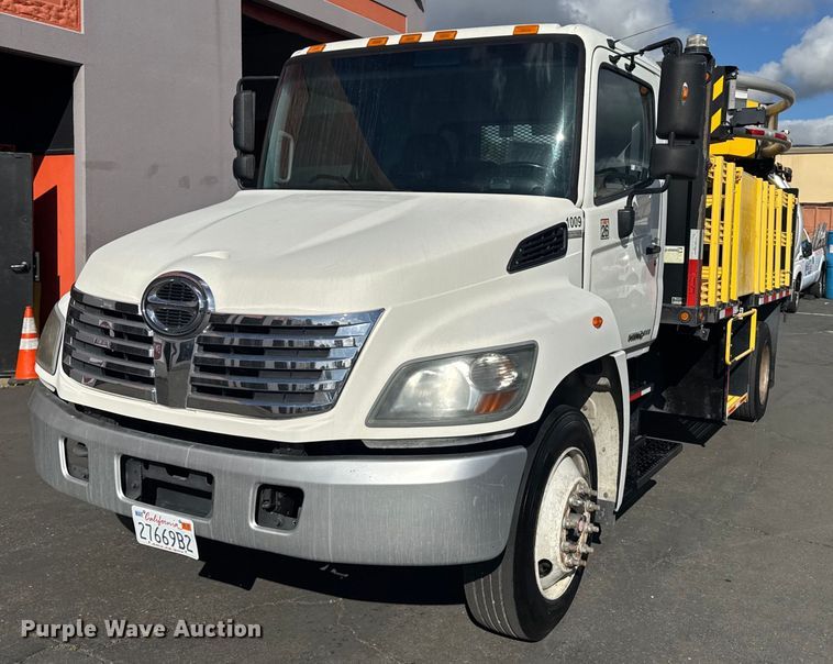 2010 Hino 268 flatbed truck with crash attenuator - EN6001