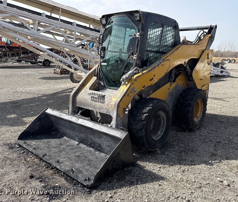 2014 Caterpillar 272D skid steer loader - OB9456