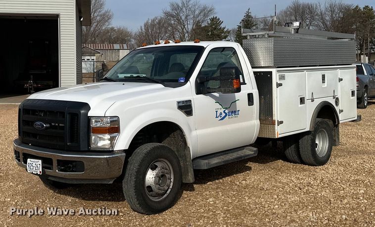 2008 Ford  F350 Super Duty utility bed pickup truck - DV0662