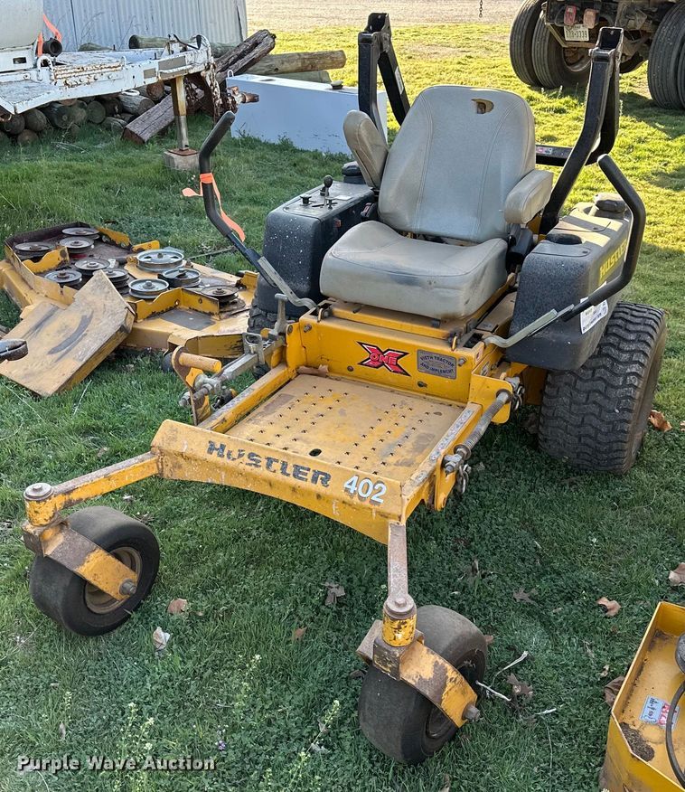 2012 Hustler X-One ZTR lawn mower - DW8615
