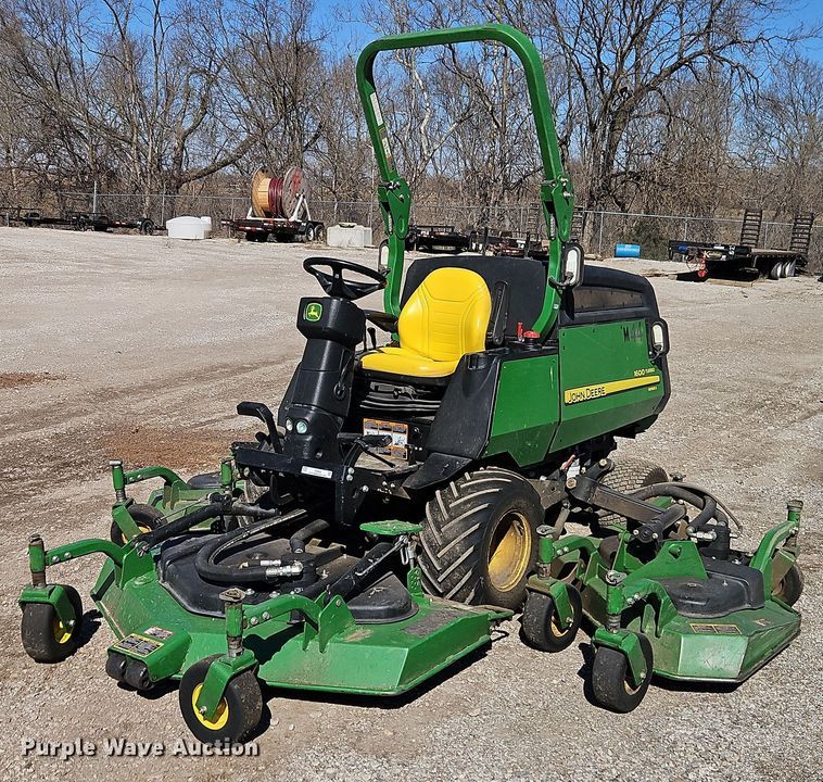 2016 John Deere 1600 Turbo ZTR lawn mower - EI8888