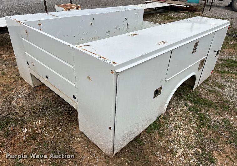 Reading SS108D21331 utility bed - EK0495