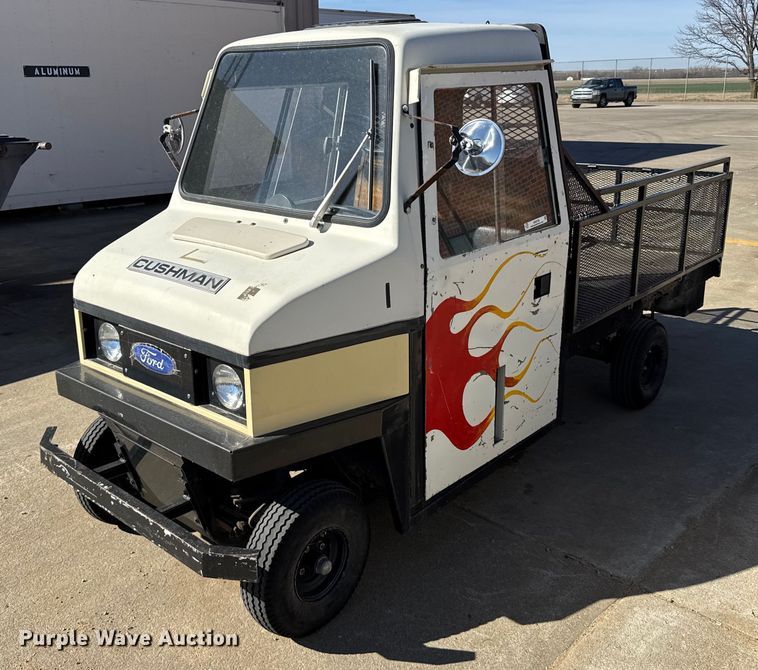 1991 Cushman Truckster utility vehicle - NN9729