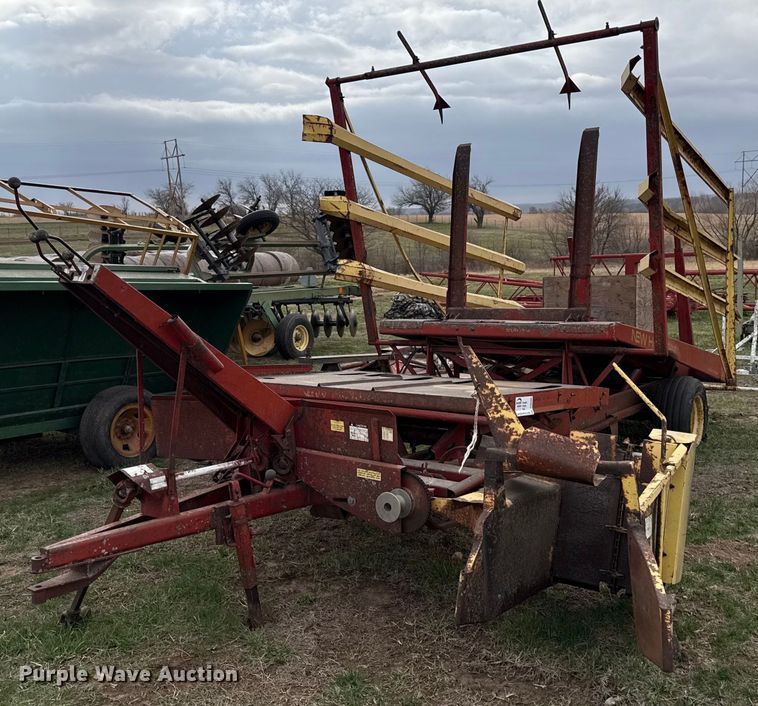 New Holland Stackliner 1012 bale stacker - DQ6499