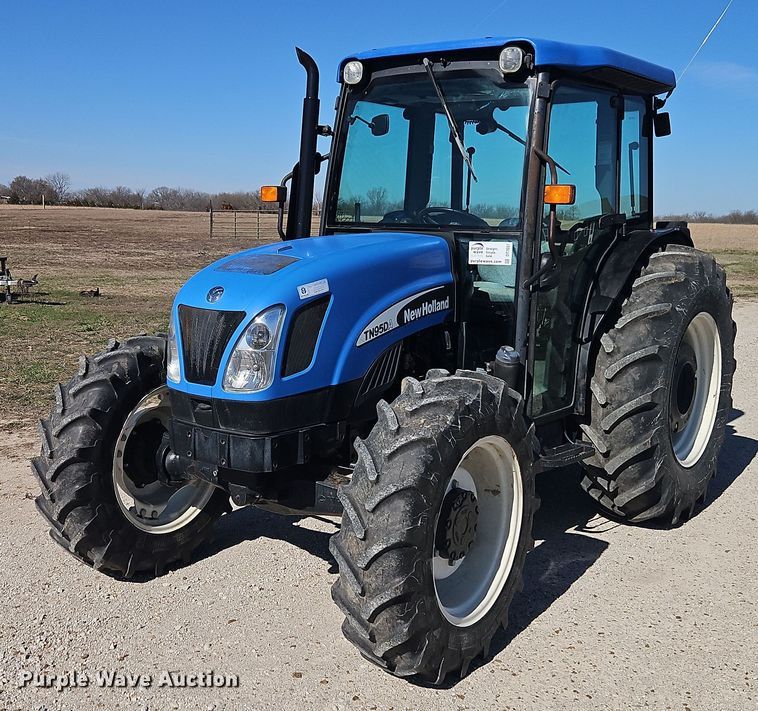 2006 New Holland TN95DA MFWD tractor - DT7657