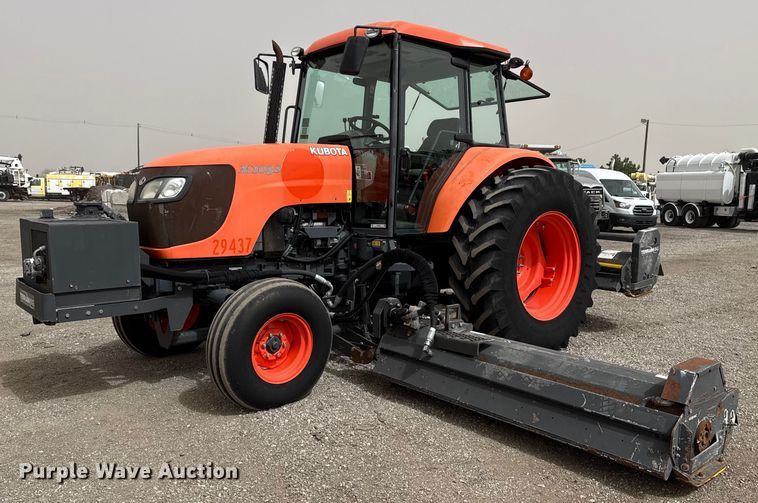 2014 Kubota M108S tractor - EG2656