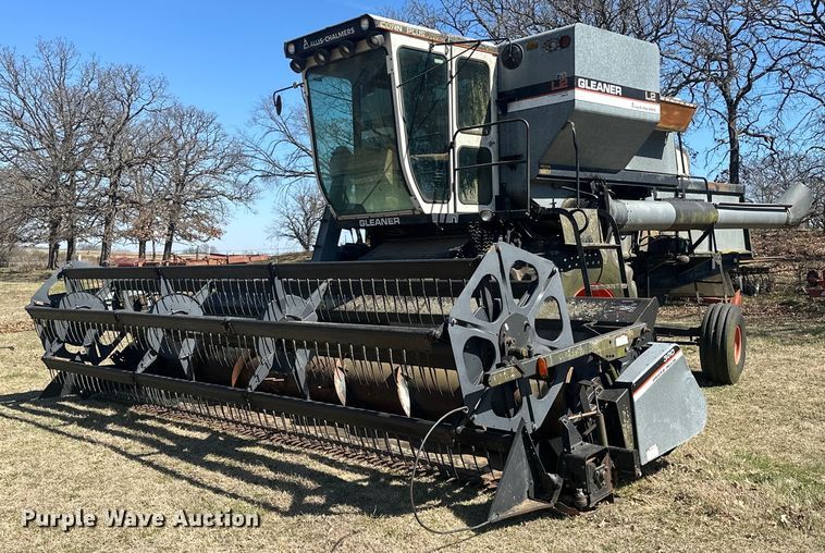 1982 Gleaner L2 combine - EK0514