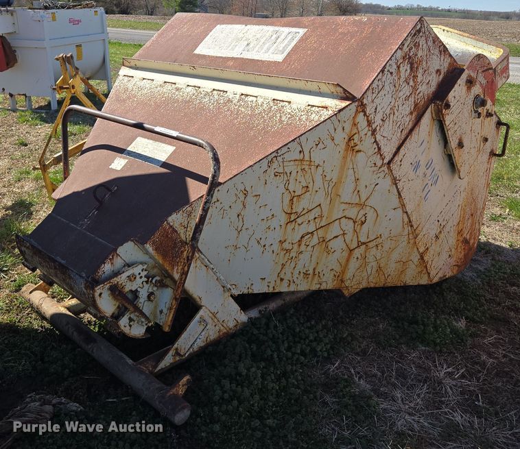 Gar-Bro 466L concrete hopper - EQ6936
