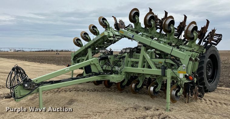 Orthman 1tRIPr strip-till - ER8820