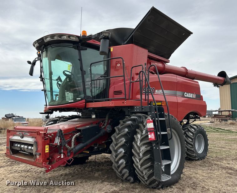 2013 Case IH 9230 combine - ER8828