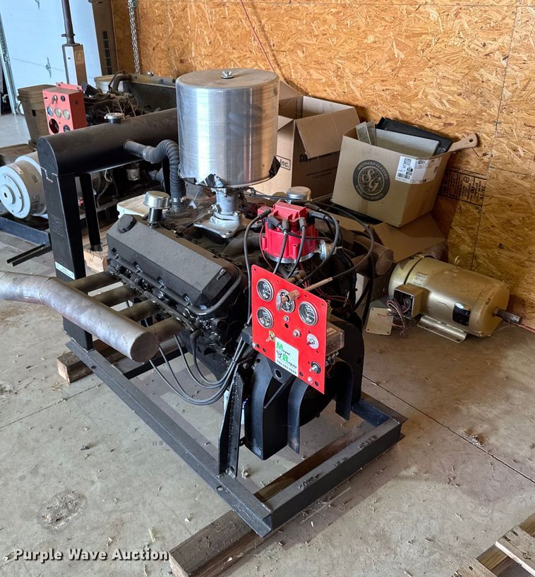 GM 454 engine - NN9661