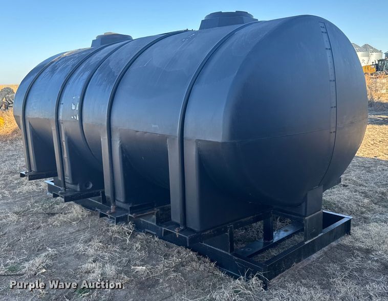 (2) tanks - NN9700