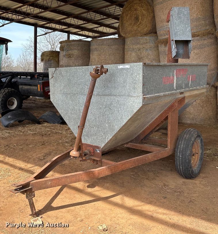 Snowco FM60-8 gravity wagon - OB9557