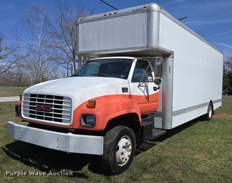 2000 GMC C6500 box truck - DP6222