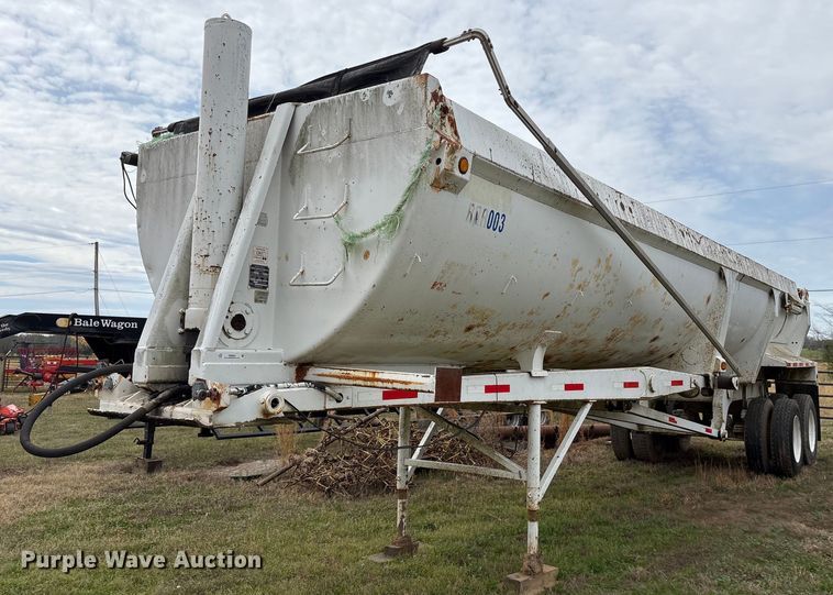 1997 Ranch end dump trailer  - OB9562