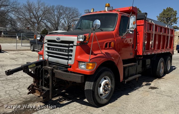 2001 Sterling L9500 dump truck - ED4037