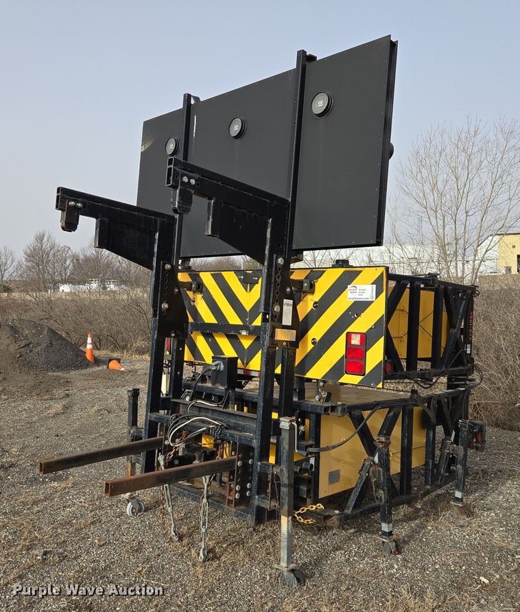 2005 Trinity  Energy Absorption system crash attenuator - ED4072