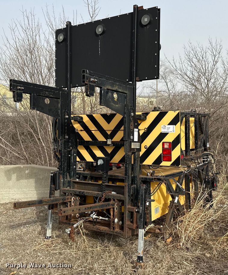 2005 Trinity  180 crash attenuator - ED4073