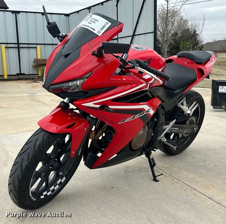 2016 Honda CBR 500R motorcycle - DW5113